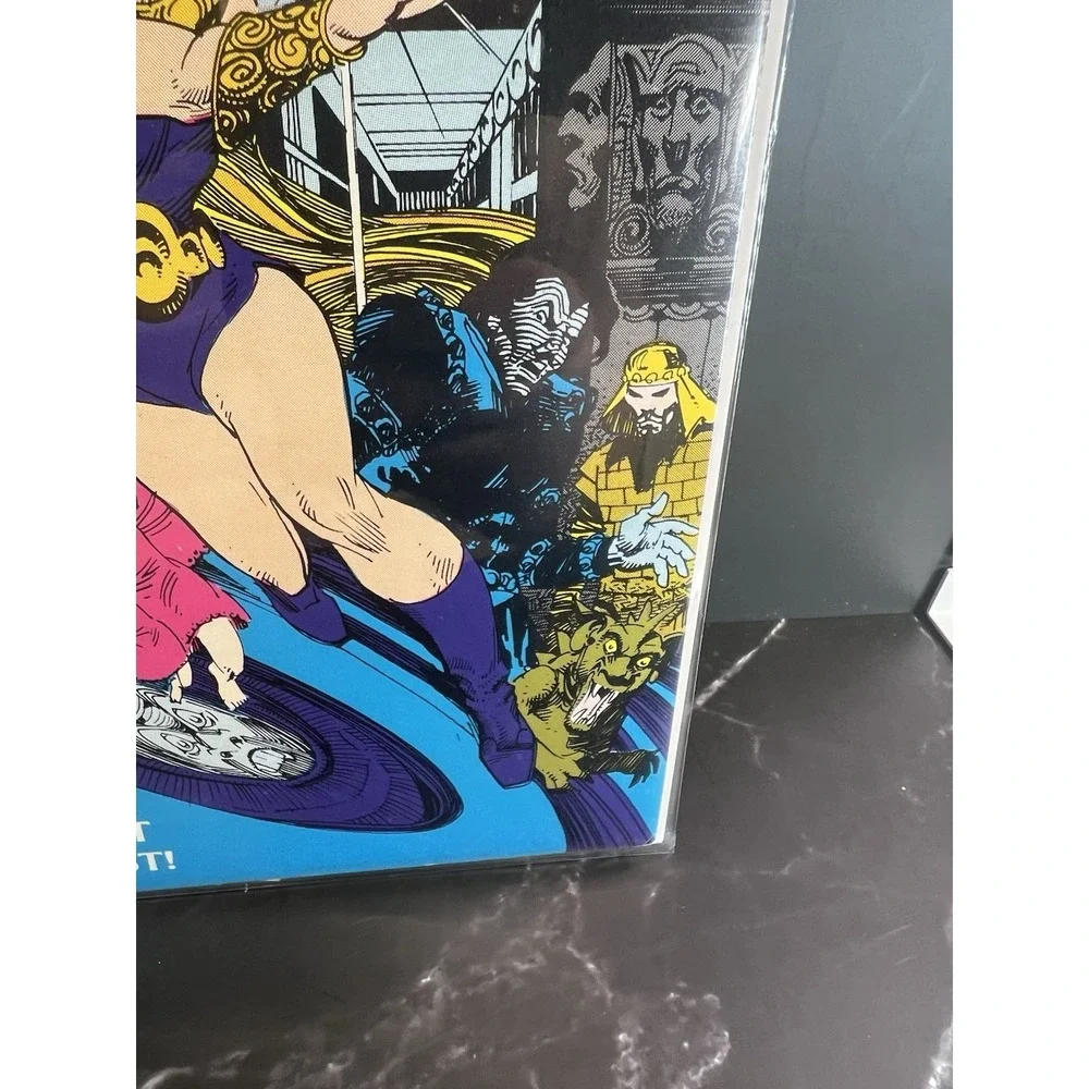 Vintage Comic Book AMAZING HEROES #20 DC COMICS‎ AMETHYST COVER